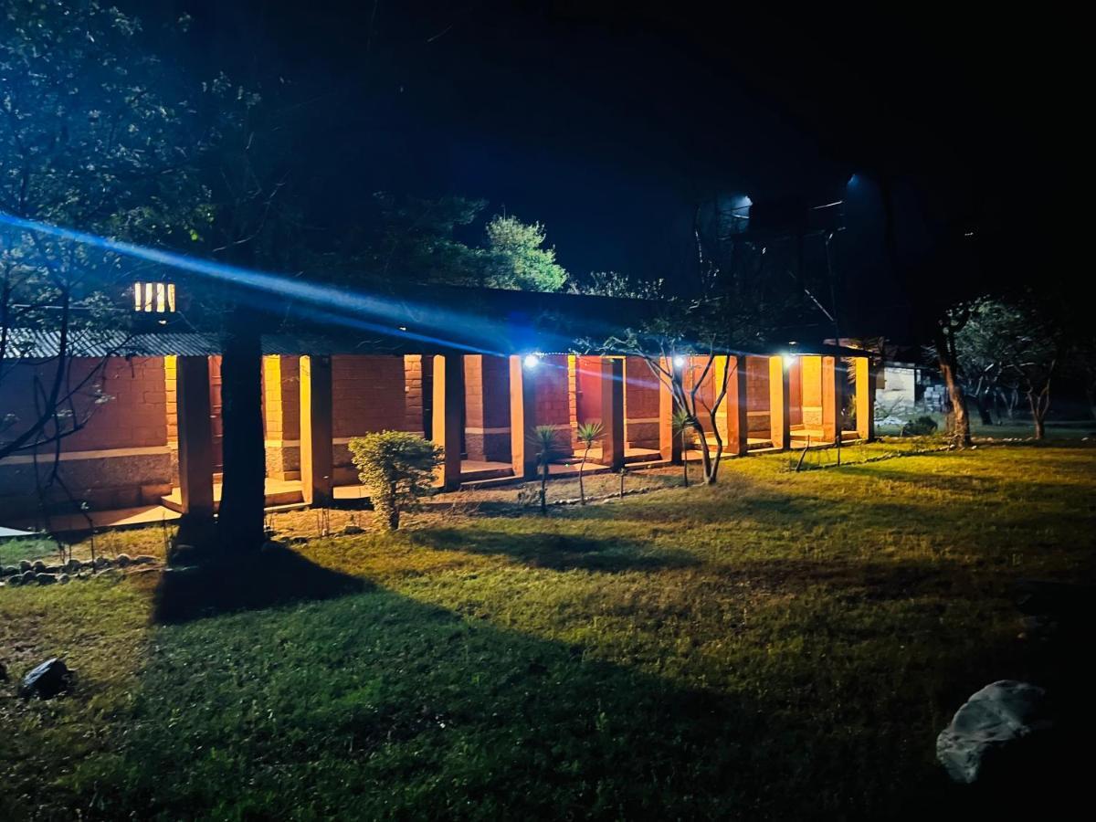 Aura Wildlife Camp And Resorts Marchula Exteriör bild